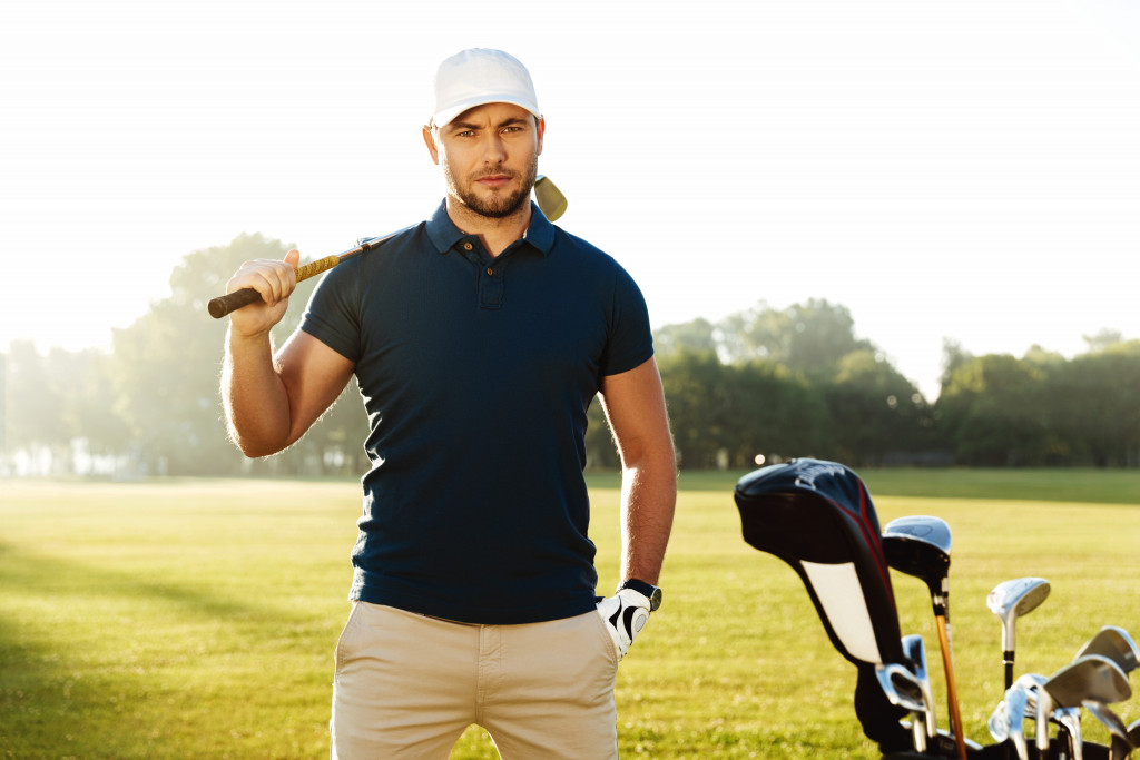 A golfer with the right uniform